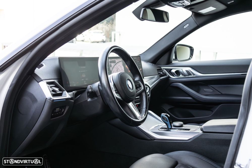 BMW i4 eDrive40 Pack Desportivo M - 13