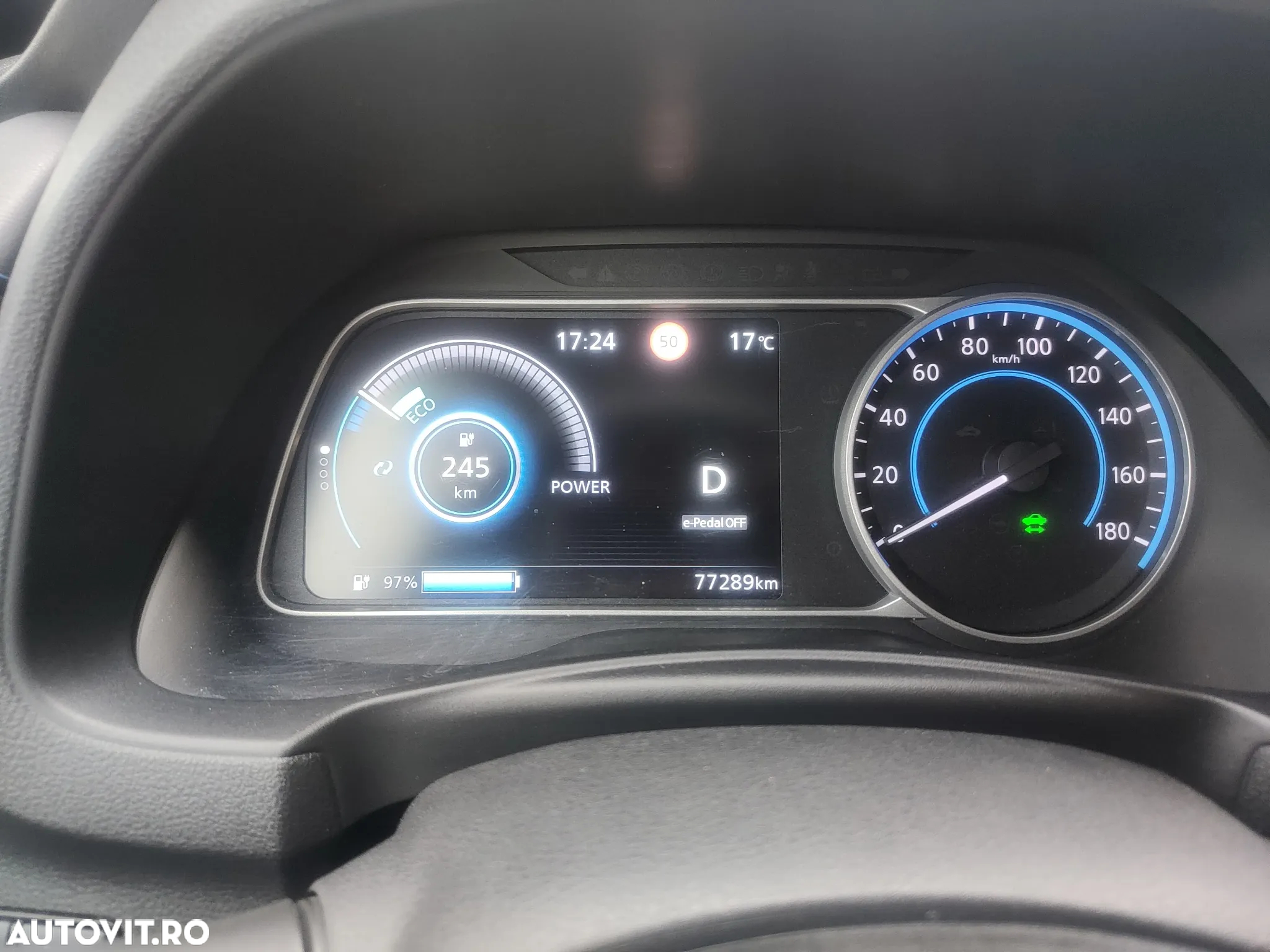 Nissan LEAF N-Connecta - 9