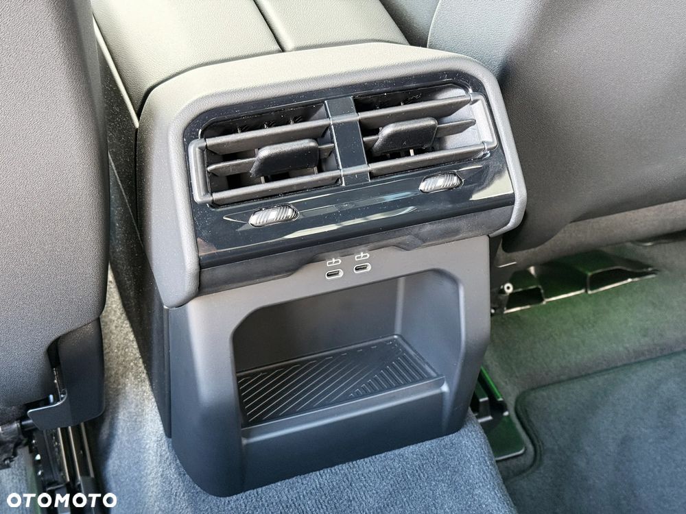 BMW Seria 5 520d xDrive - 32