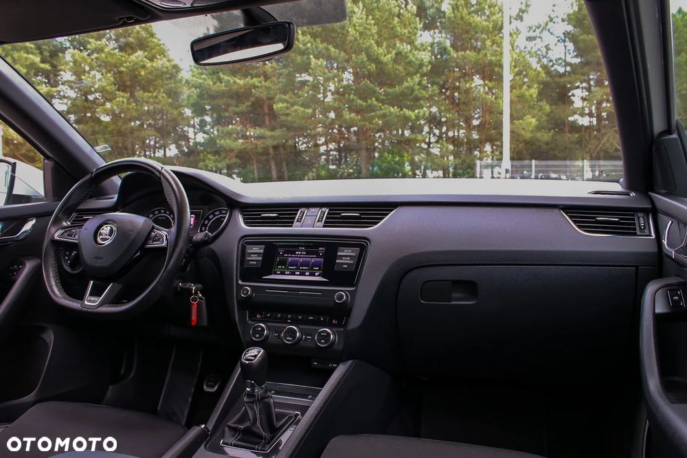 Skoda Octavia 2.0 TDI (Green tec) RS - 33