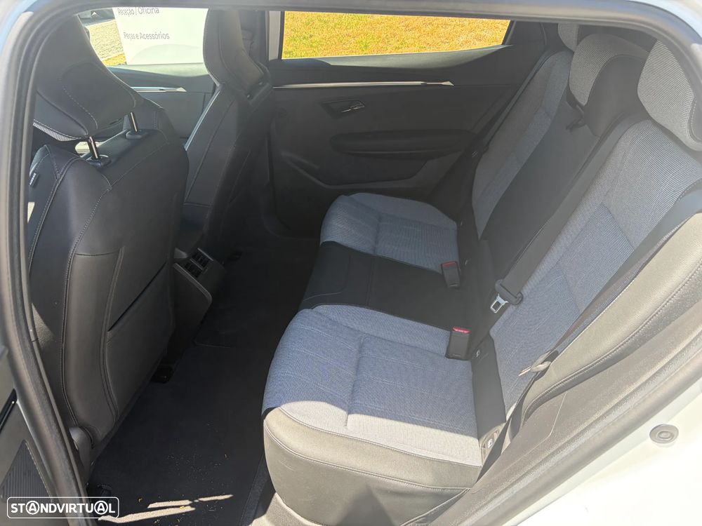 Mitsubishi Eclipse Cross 87 kWh Intense - 9