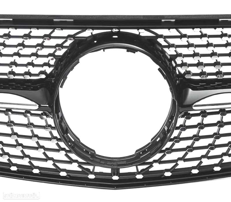 GRELHA FRONTAL MERCEDES CLASE A W176 16-18 PRETO CROMADO LOOK DIAMOND - 5
