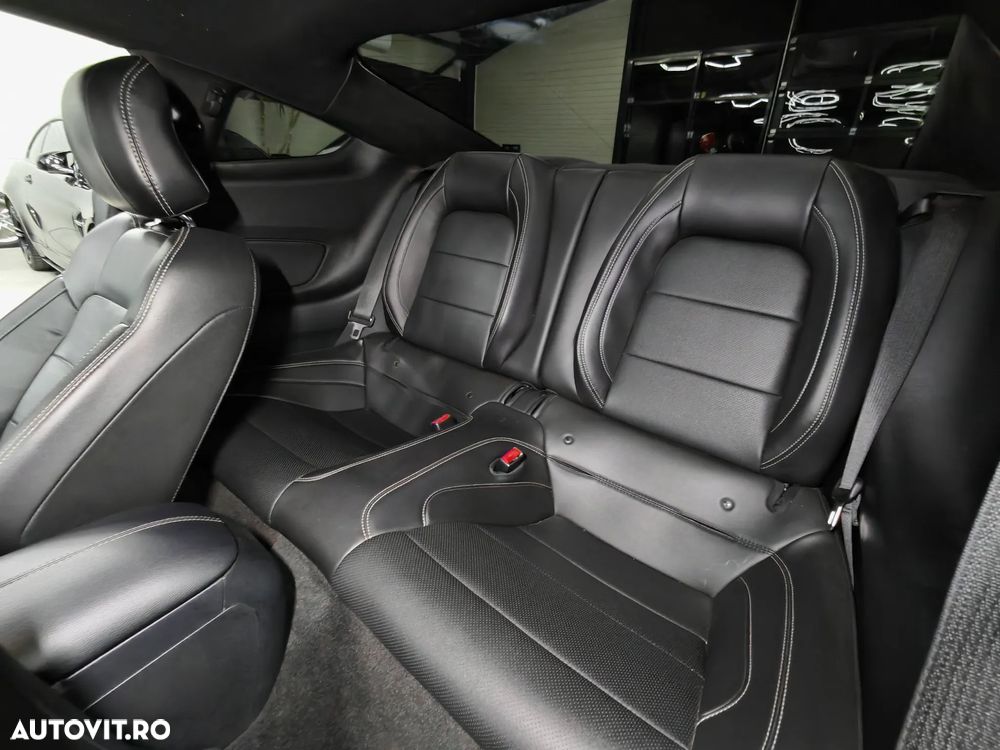 Ford Mustang 2.3 EcoBoost Aut. - 26