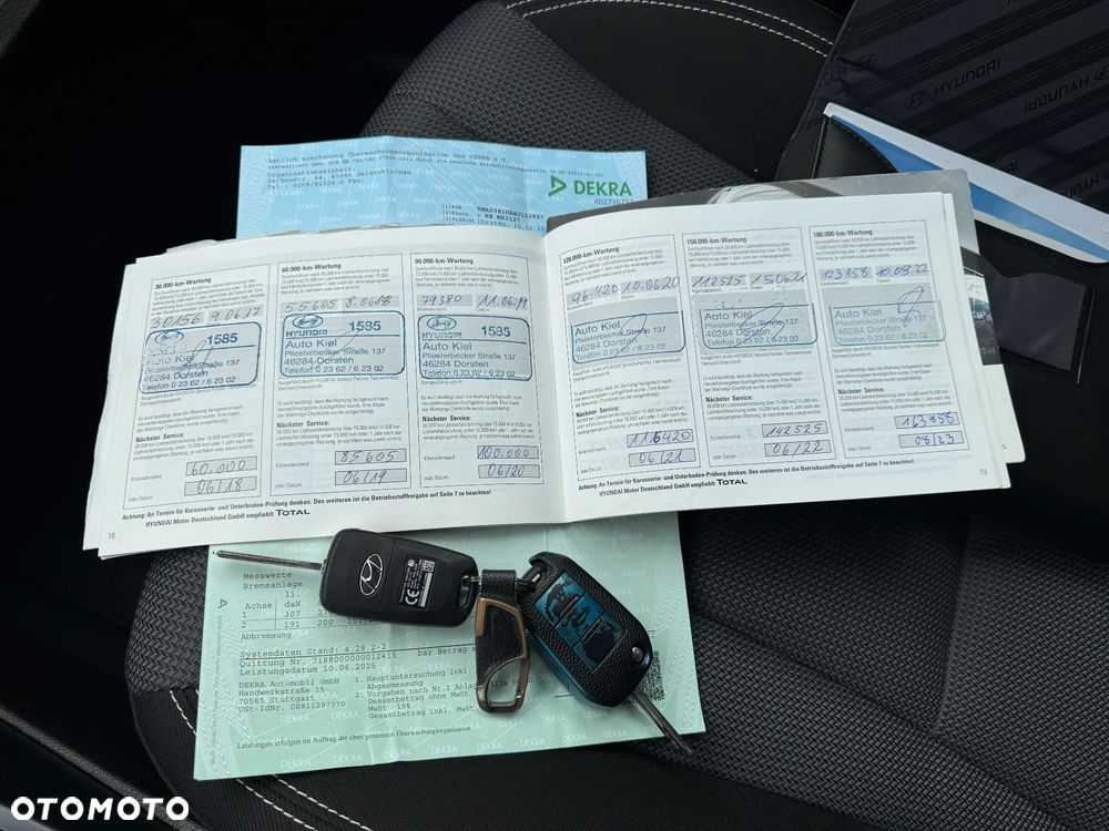 Hyundai i30 blue 1.6 CRDi Passion - 34