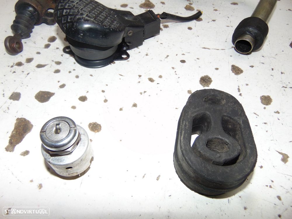 Mercedes 508/608/309 várias pequenas peças - 2