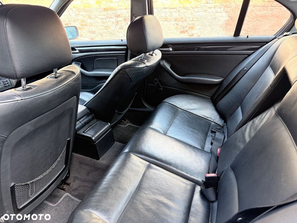 BMW Seria 3 320d - 10