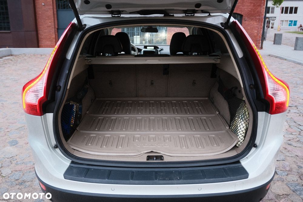 Volvo XC 60 - 16