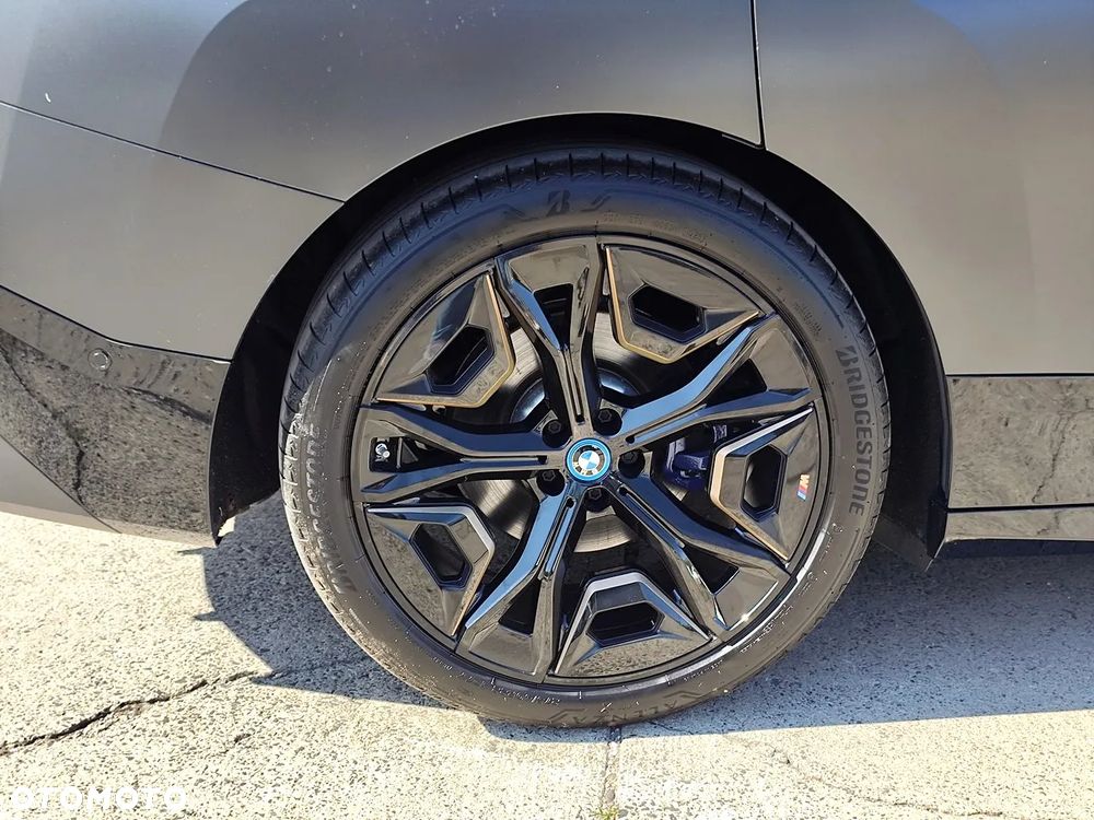 BMW iX xDrive50 111.5kWh Signature - 12
