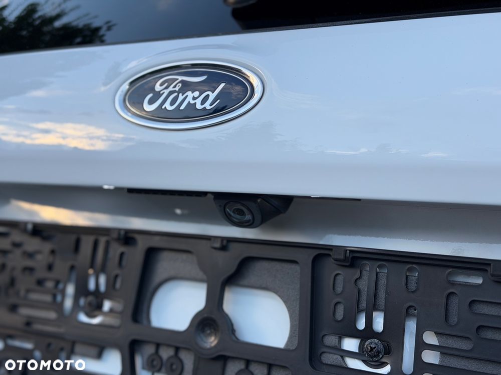 Ford Fiesta 1.0 EcoBoost S&S ST-LINE X - 8
