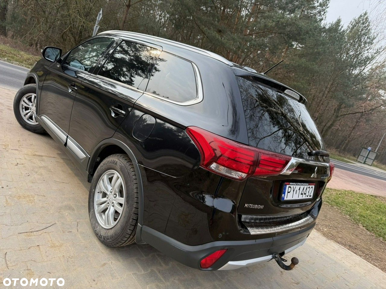 Mitsubishi Outlander - 3