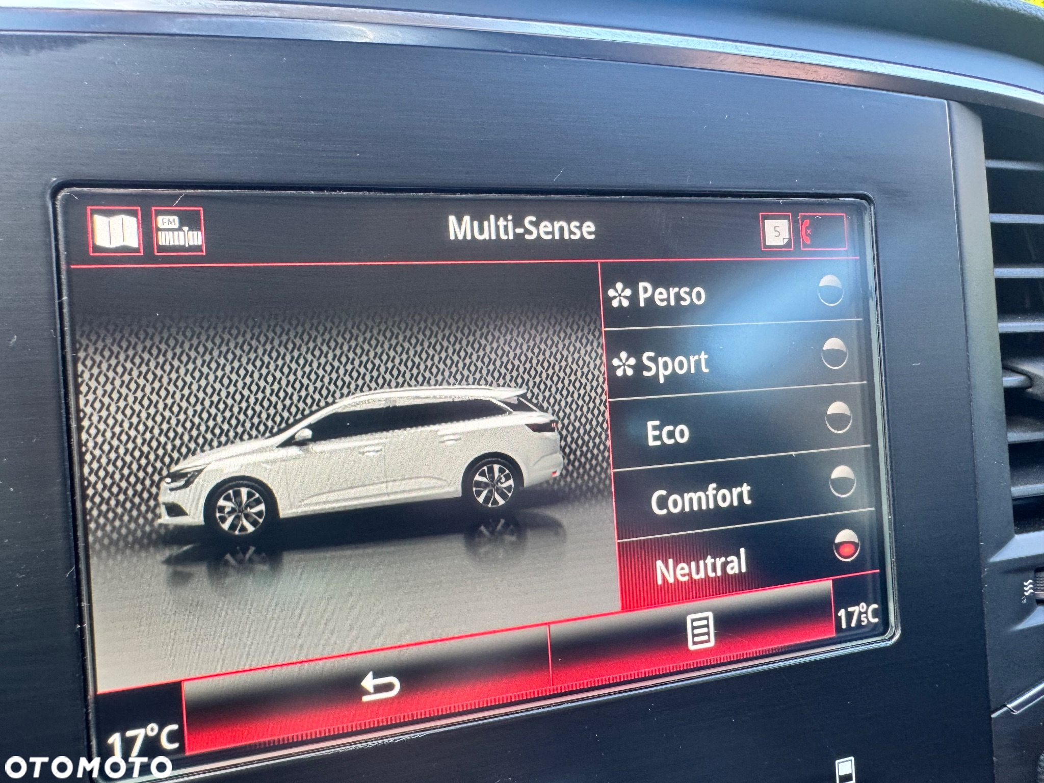 Renault Megane BLUE dCi 150 EDC GT LINE - 31