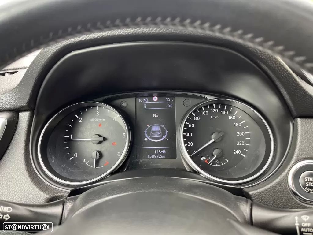 Nissan Qashqai 1.5 dCi N-Connecta 18 - 16