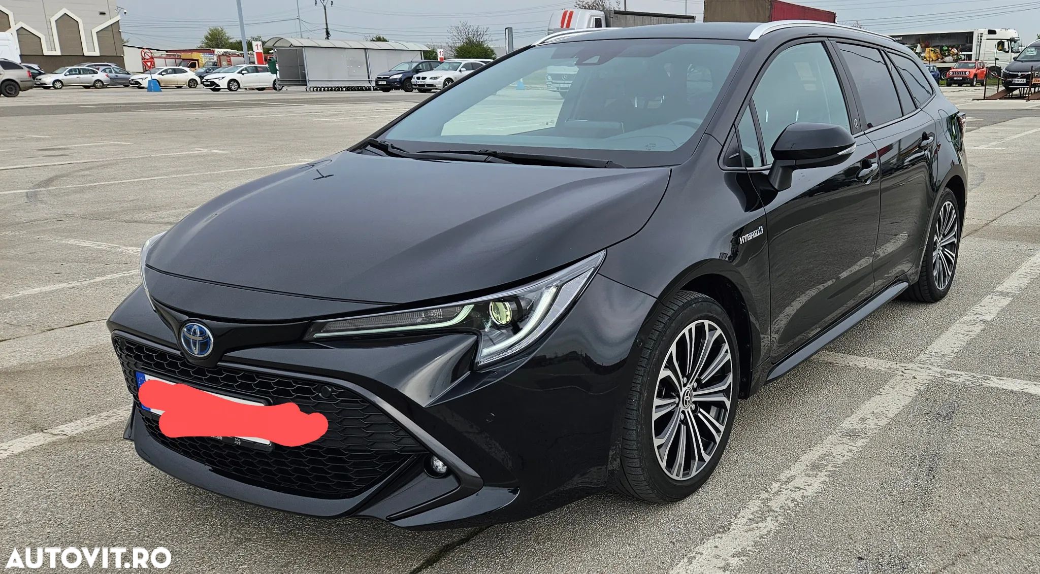 Toyota Corolla 1.8 Hybrid Team Deutschland - 1