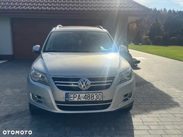 Volkswagen Tiguan - 2