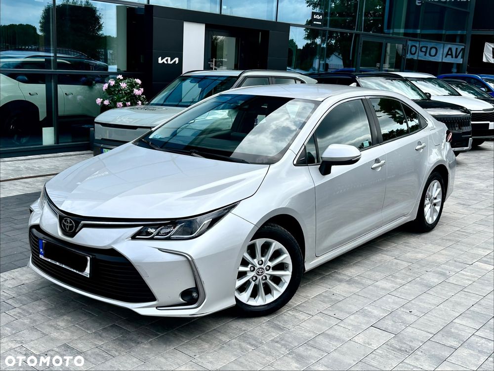Toyota Corolla - 1