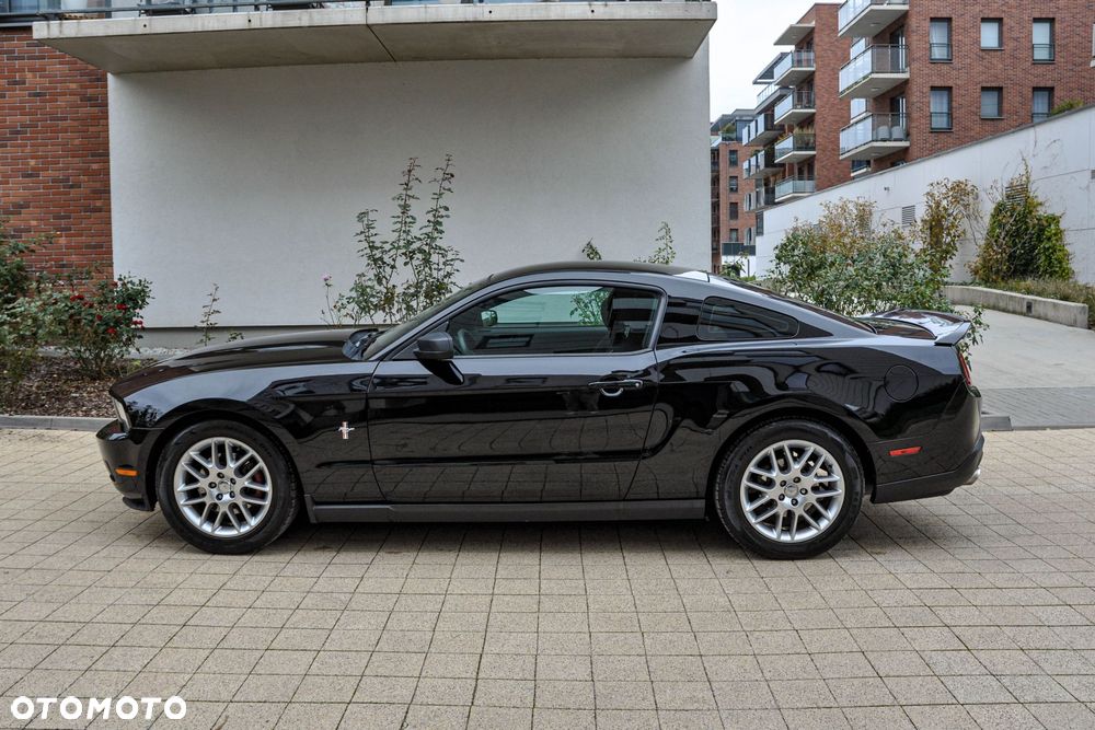 Ford Mustang - 2