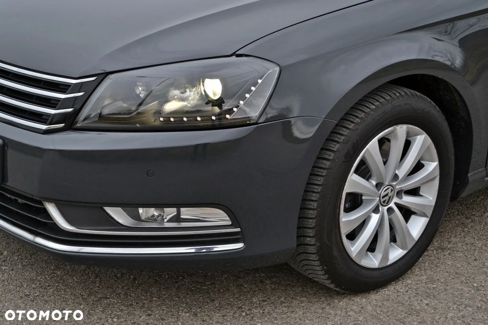 Volkswagen Passat - 9