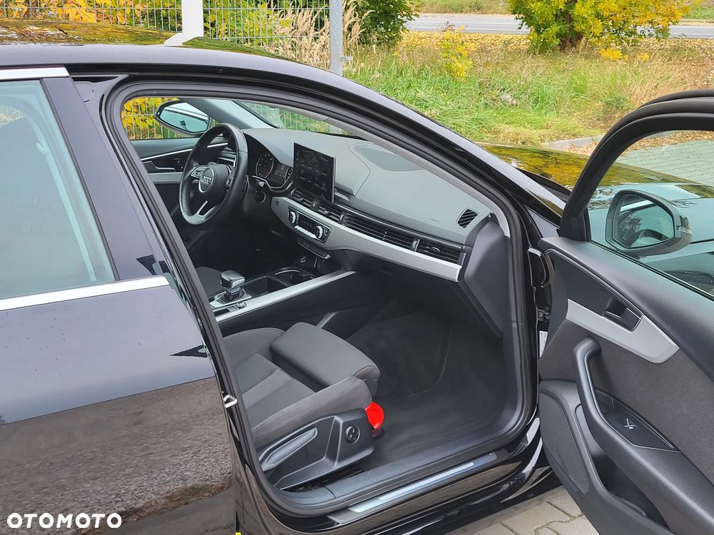 Audi A4 Limousine 35 TFSI mHEV Advanced S tronic - 6