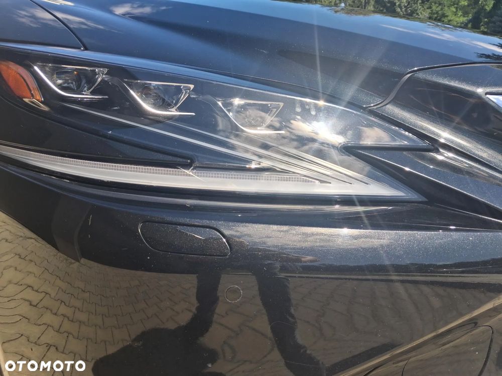 Lexus LS 500 Prestige AWD - 19