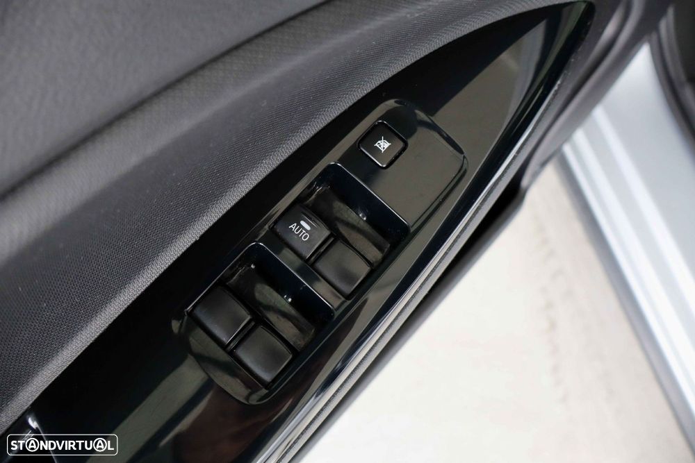 Mitsubishi Space Star 1.2 Intense - 11