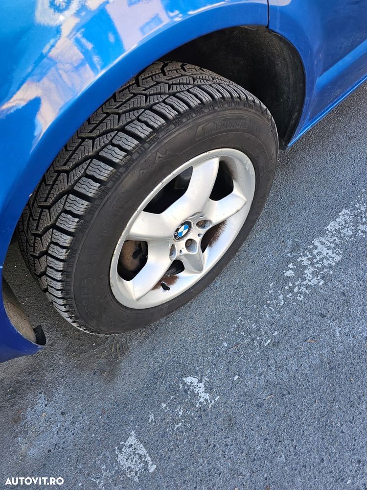 Volkswagen Caravelle - 7