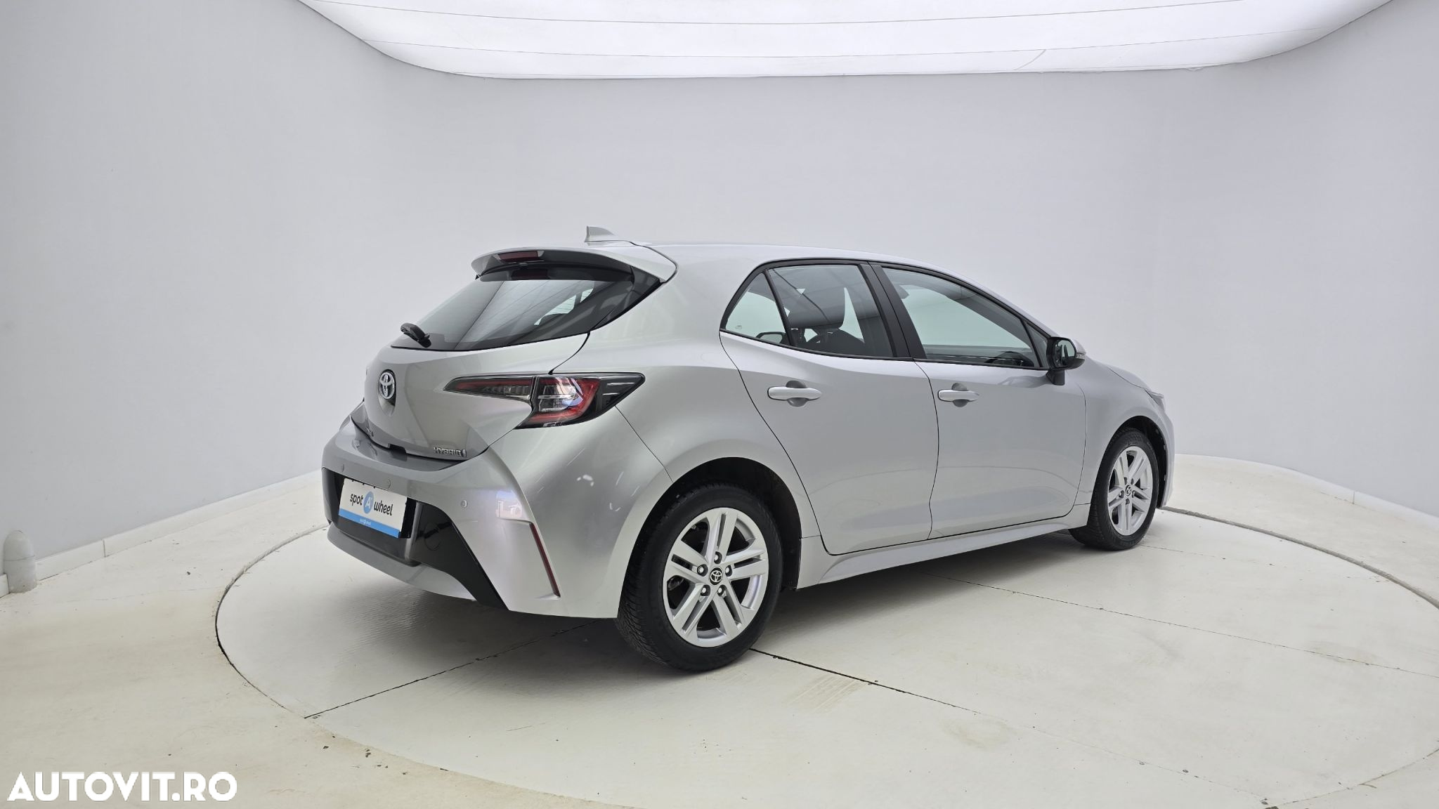 Toyota Corolla 1.8 HSD Dynamic - 6