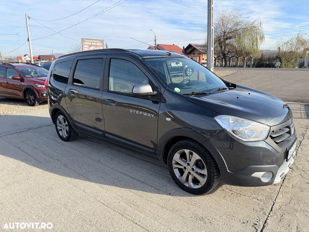 Dacia Lodgy 1.5 dCi Stepway - 4