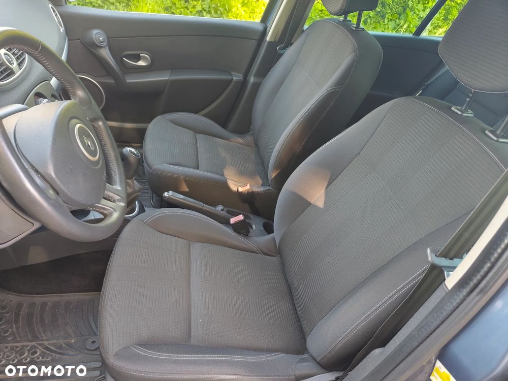 Renault Clio 1.2 16V TCE Luxe - 10