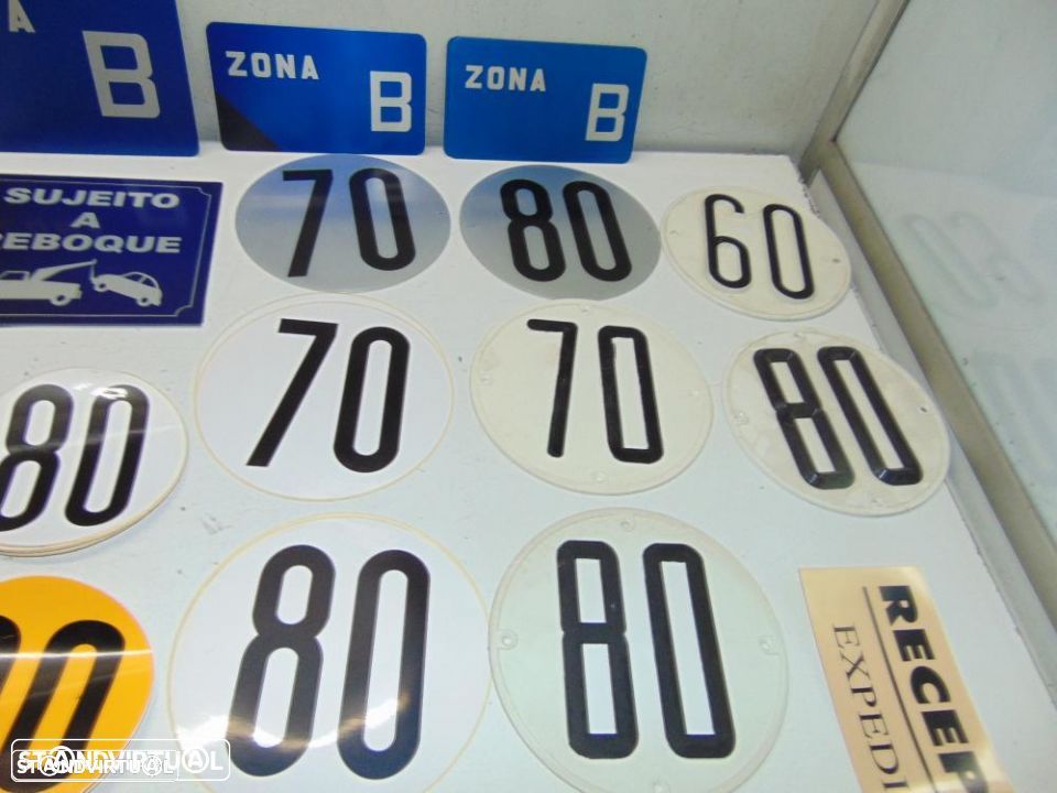 Antigos placas de sinalização e informação - 5
