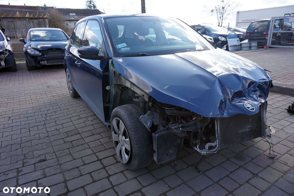 SKODA FABIA III NJ3 5D HB 2015 LF5A 1.2 TSI CJZC 89KM PED GRANATOWY na części - 7
