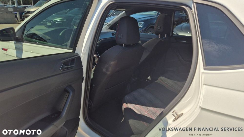 Volkswagen Polo - 13