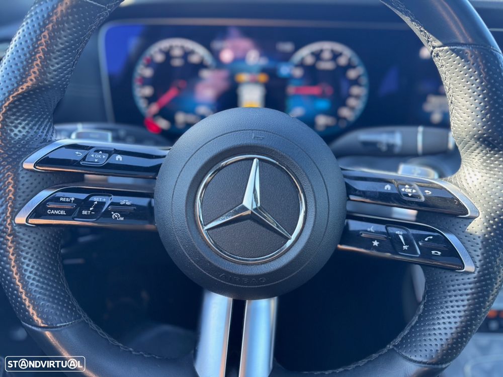 Mercedes-Benz E 300 de 9G-TRONIC AMG Line - 12