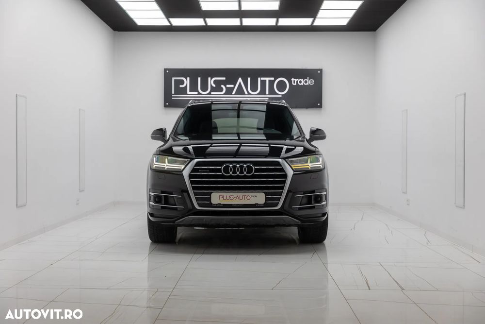 Audi Q7 - 1