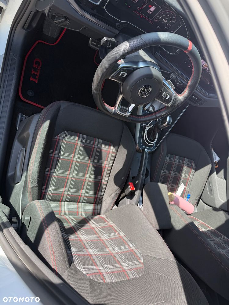 Volkswagen Polo 2.0 TSI GTI DSG - 10