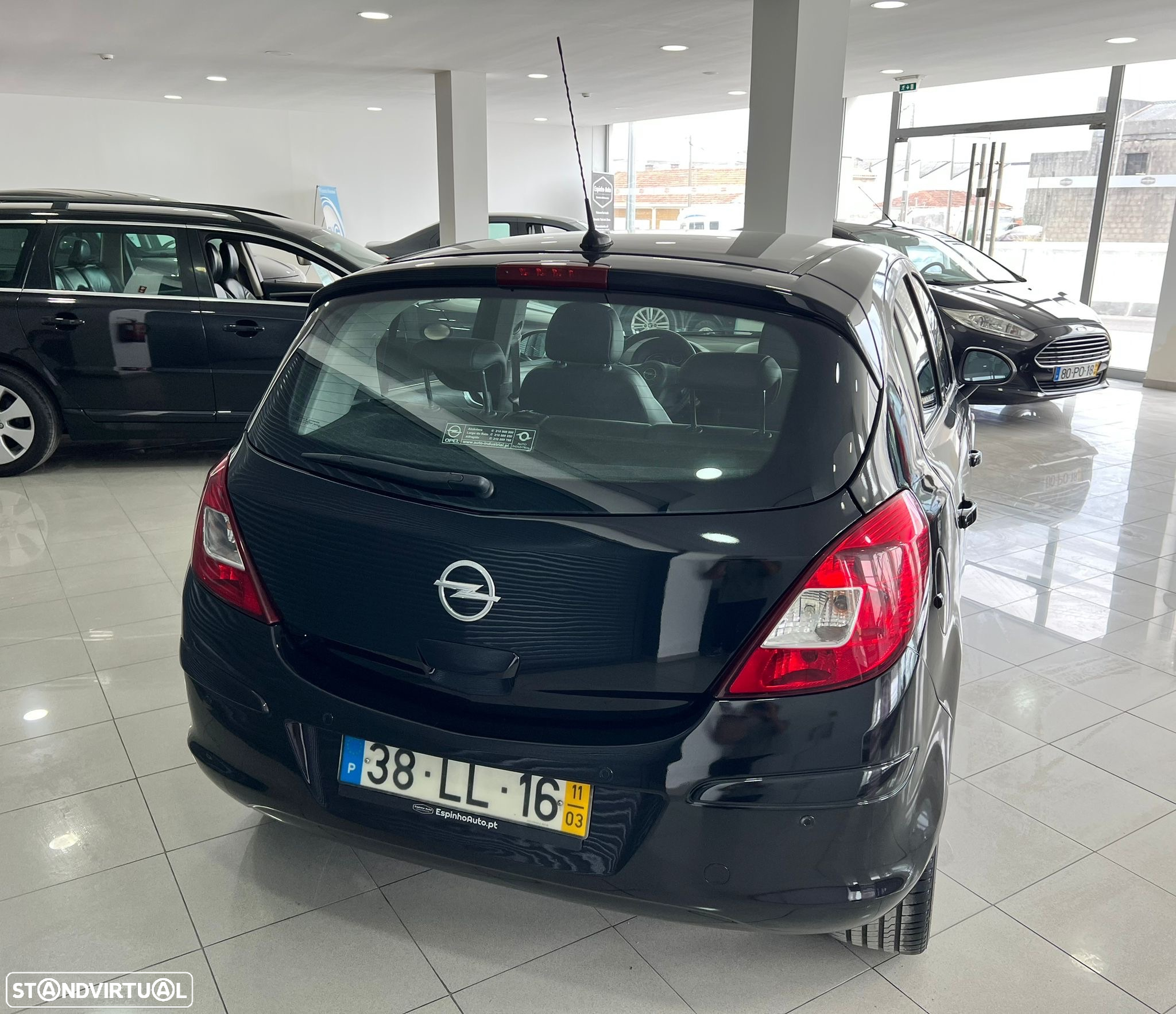 Opel Corsa 1.2 Cosmo Easytronic - 2