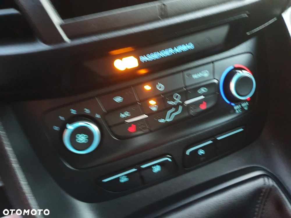 Ford Tourneo Connect 1.5 EcoBlue Active - 17