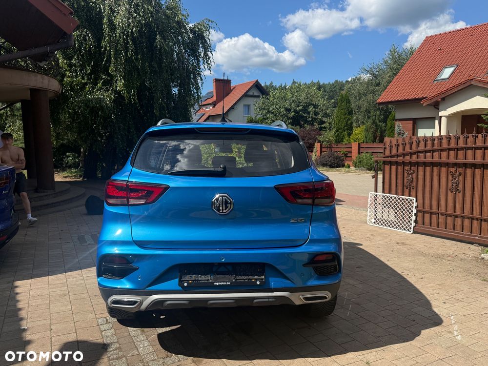 MG ZS - 7