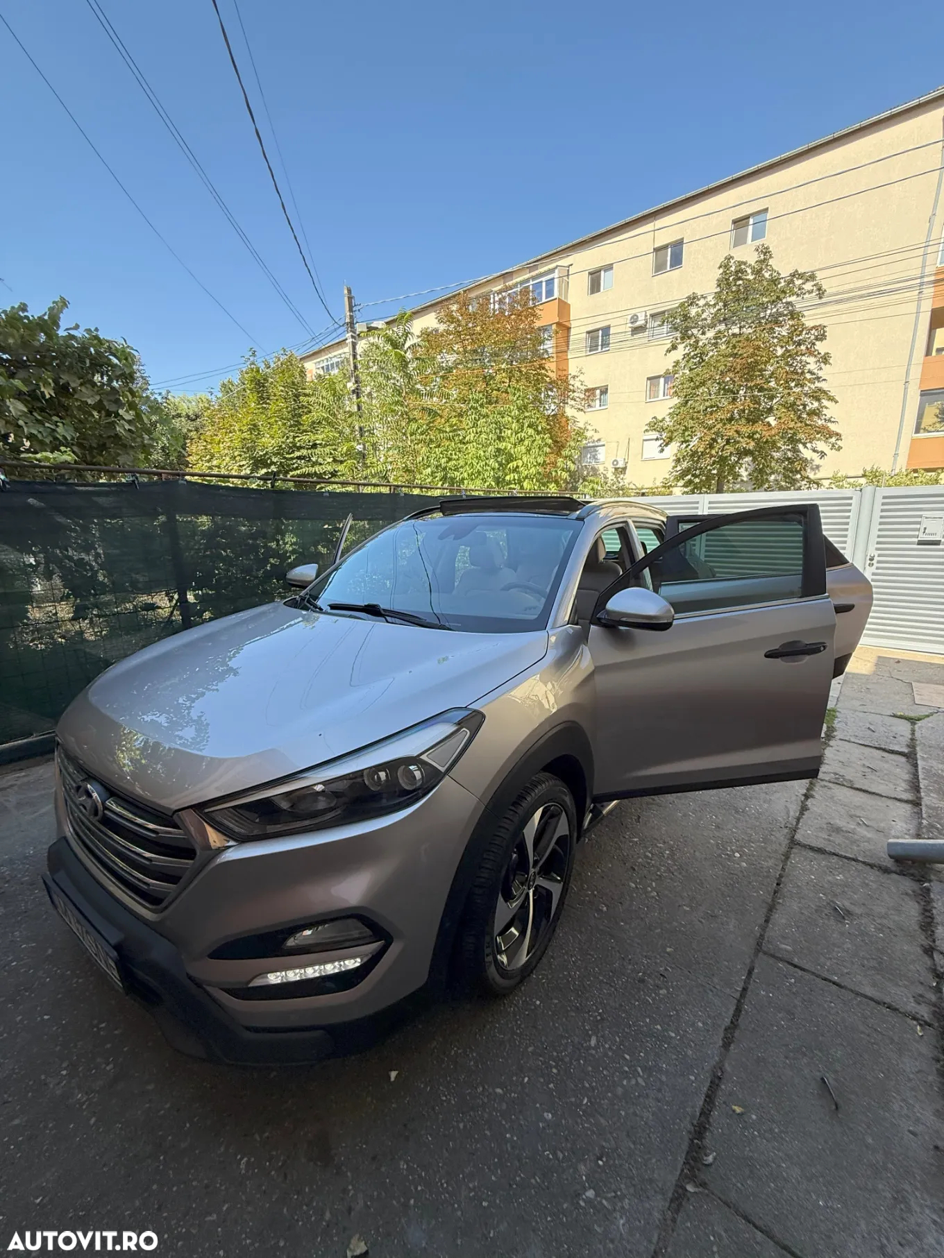Hyundai Tucson 2.0 CRDI 4WD 6AT Luxury Pack+ - 12