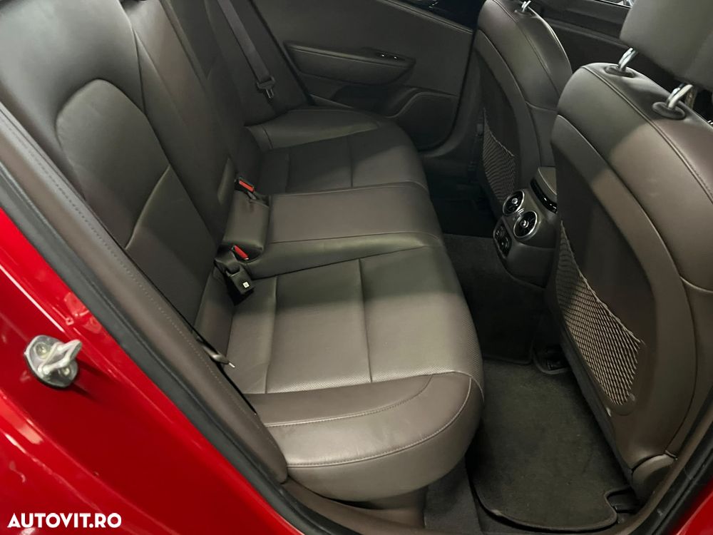 Kia Stinger - 19