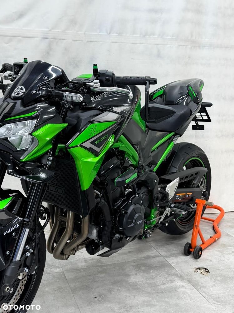 Kawasaki Z 900 - 8