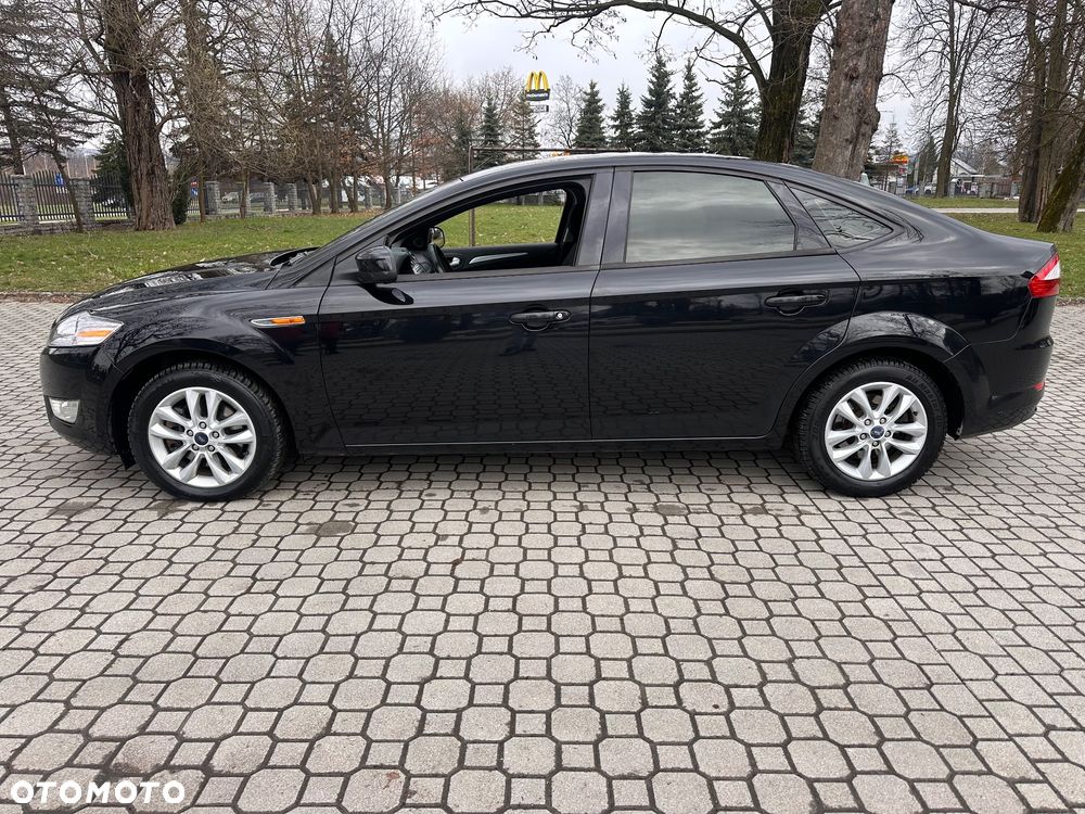 Ford Mondeo 1.8 TDCi Ambiente - 32