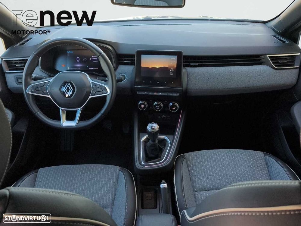 Renault Clio 1.0 TCe Techno — fotografia 10
