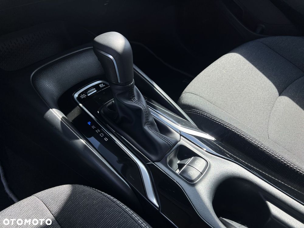 Toyota Corolla 1.8 Hybrid Comfort - 13