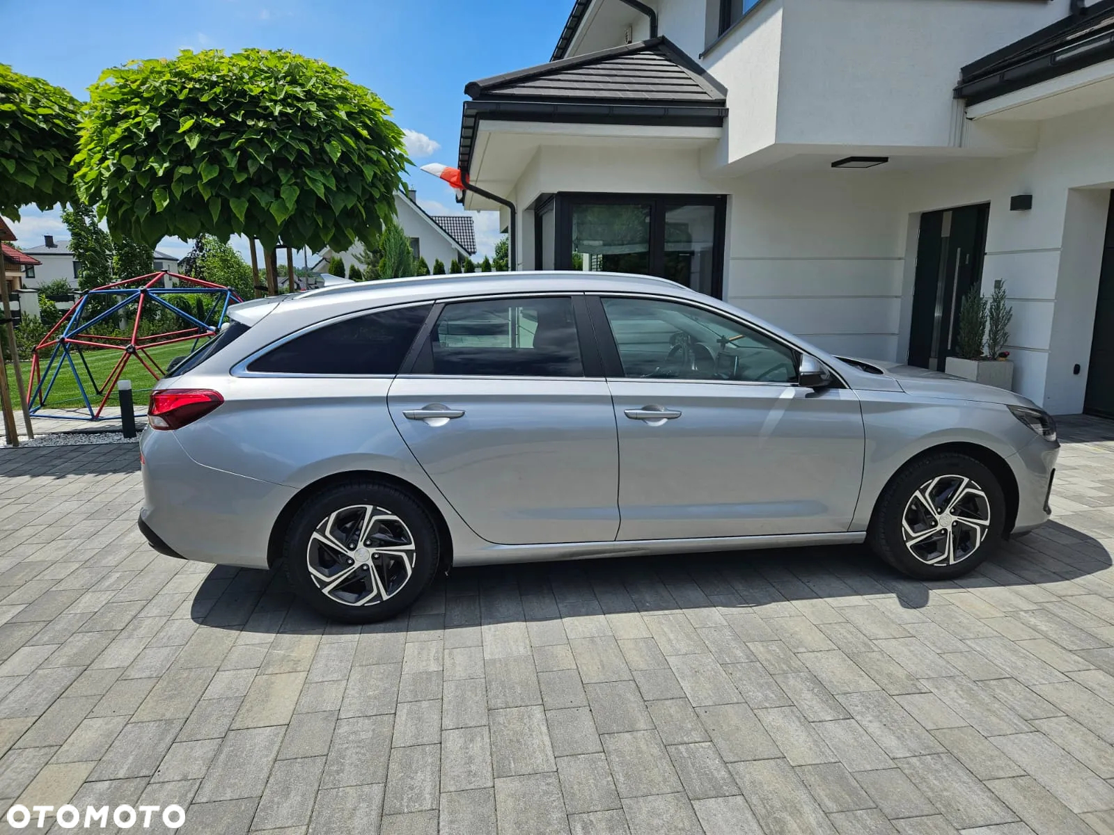 Hyundai i30 1.6 D Classic + - 6