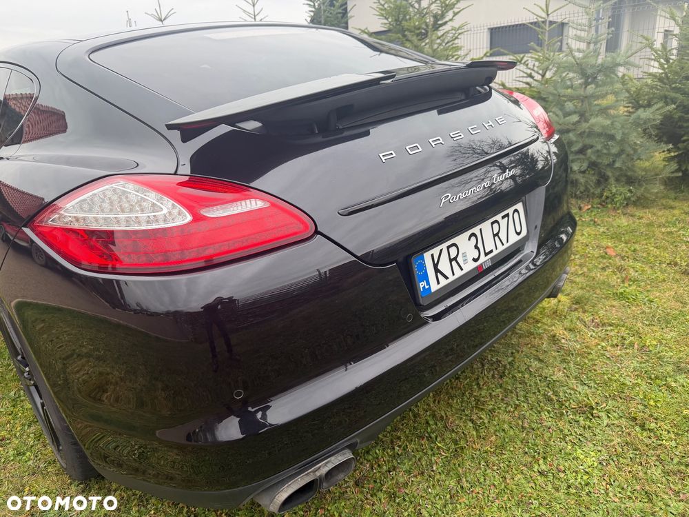 Porsche Panamera - 8
