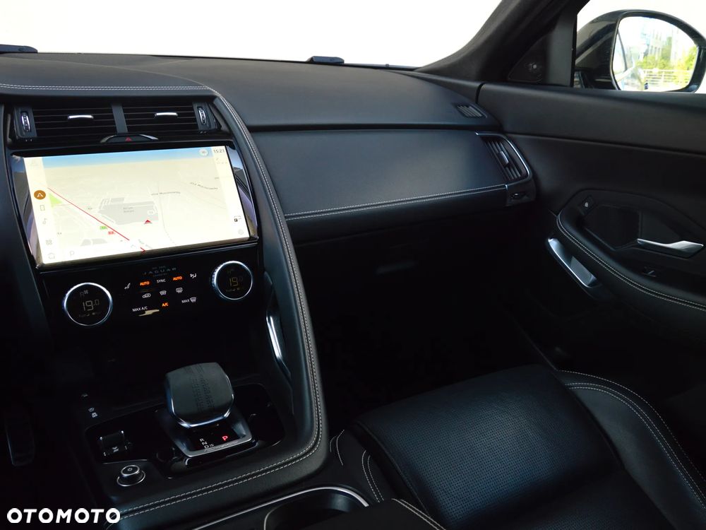 Jaguar E-Pace - 22