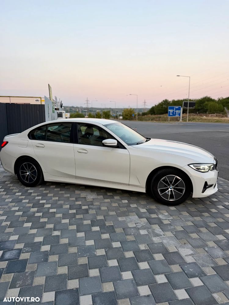 BMW Seria 3 318i Aut. - 3
