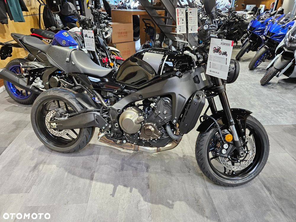 Yamaha XSR - 18