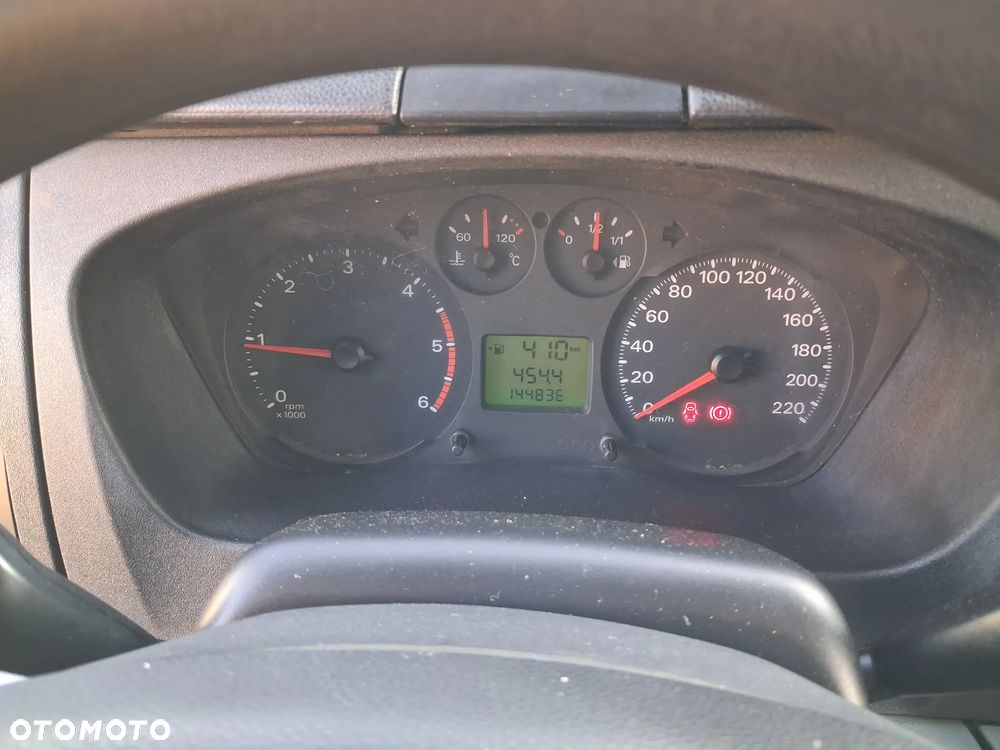 Ford Transit - 13