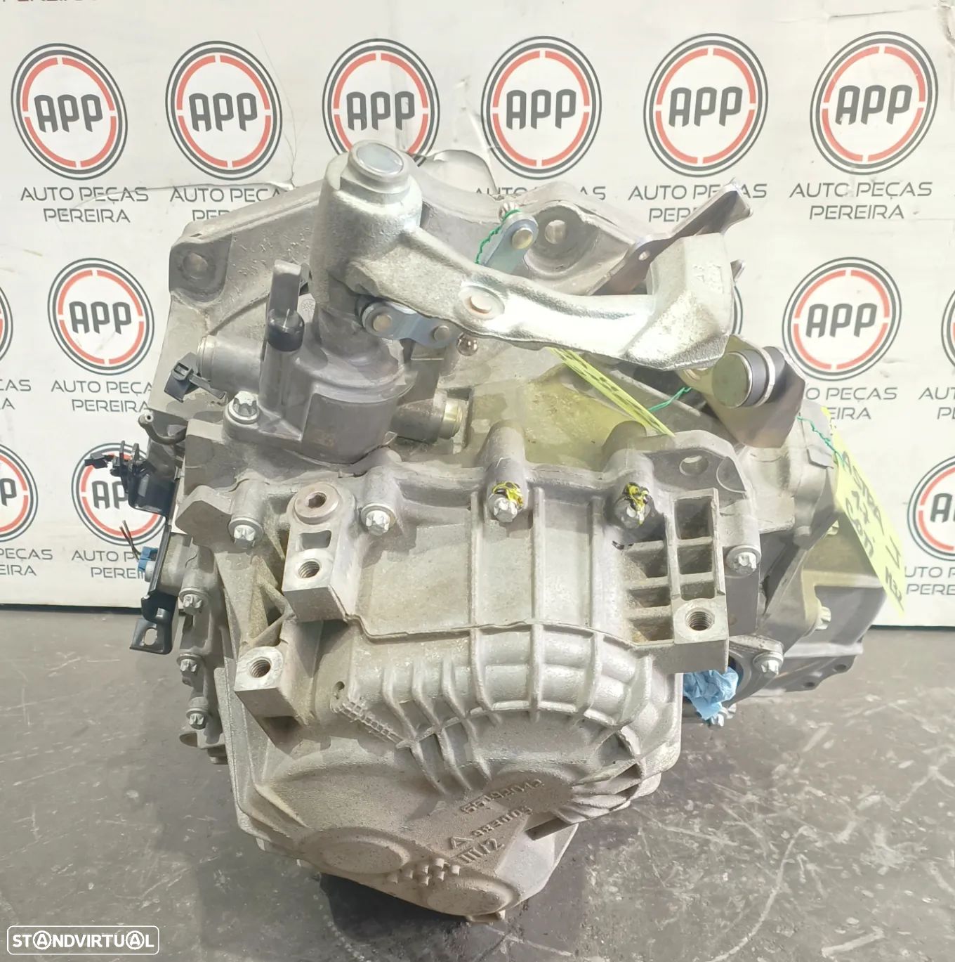 Caixa de velocidades Opel Astra J 1.7 CDTI de 125/130 CV , referência M32 . - 1